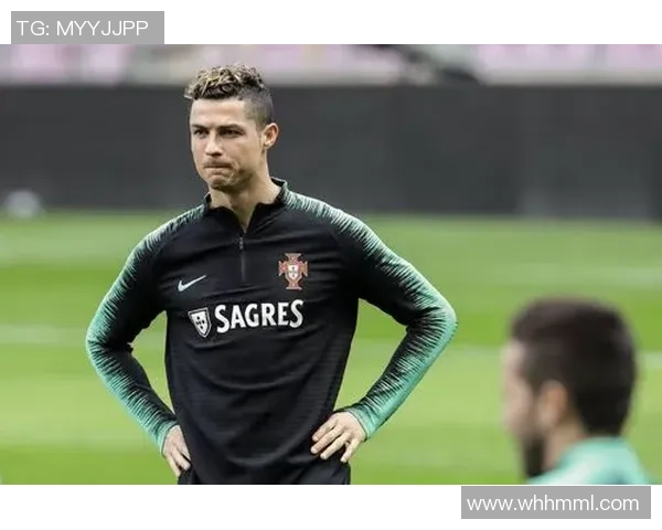 足球球星风采照耀球场,九宫图高清镜头定格荣耀瞬间 足球球星风采照耀球场,九宫图高清镜头定格荣耀瞬间